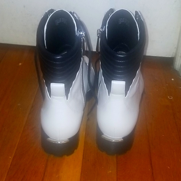Michael Kors WS boots - Picture 1 of 3